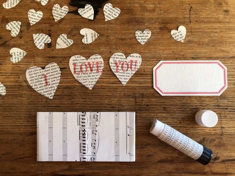 The Travelling Bookbinder: Heart Confetti: Add address label