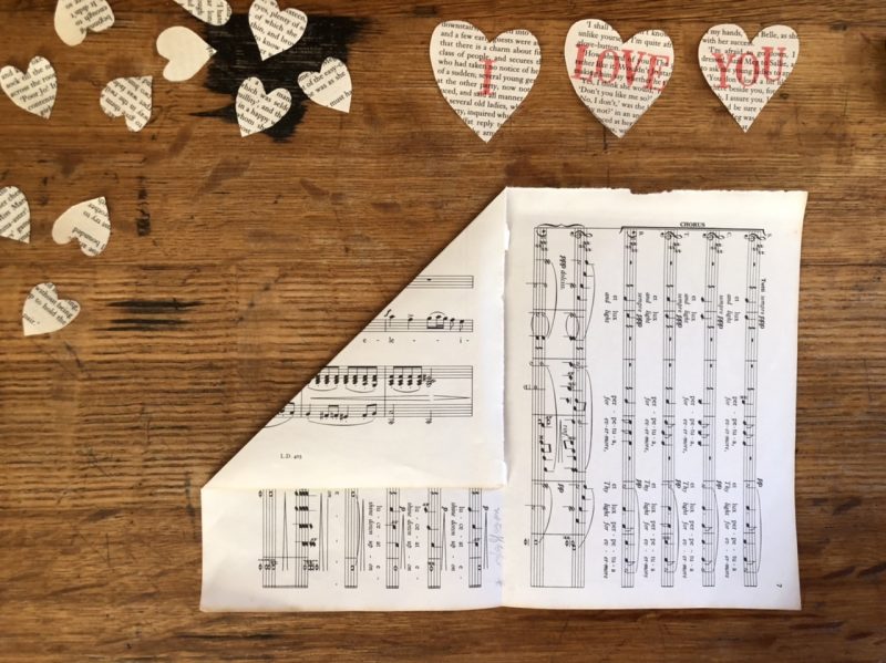 The Travelling Bookbinder: Heart Confetti: 2nd envelope fold