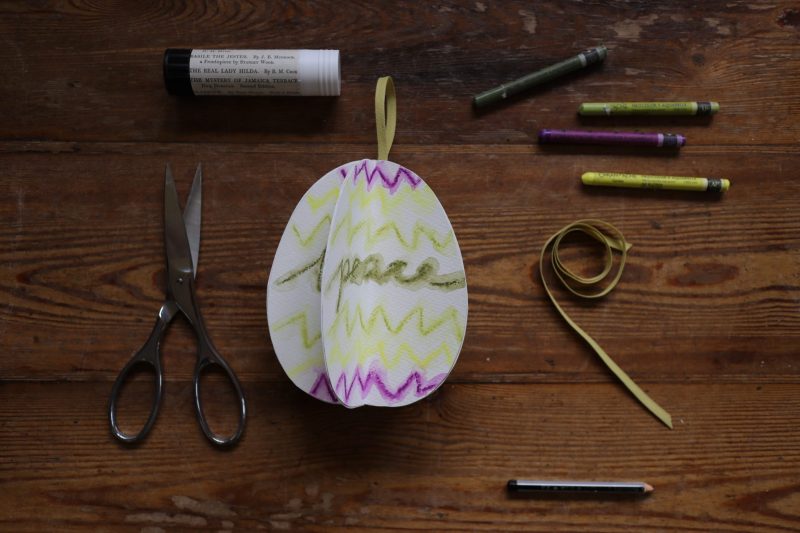 The Travelling Bookbinder: How to project: Egg book. Peace. Finished!