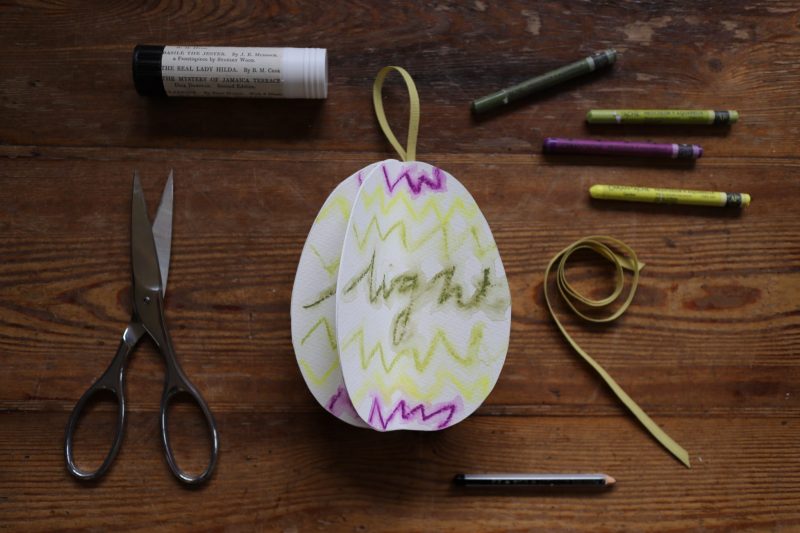 The Travelling Bookbinder: How to project: Egg book. Light