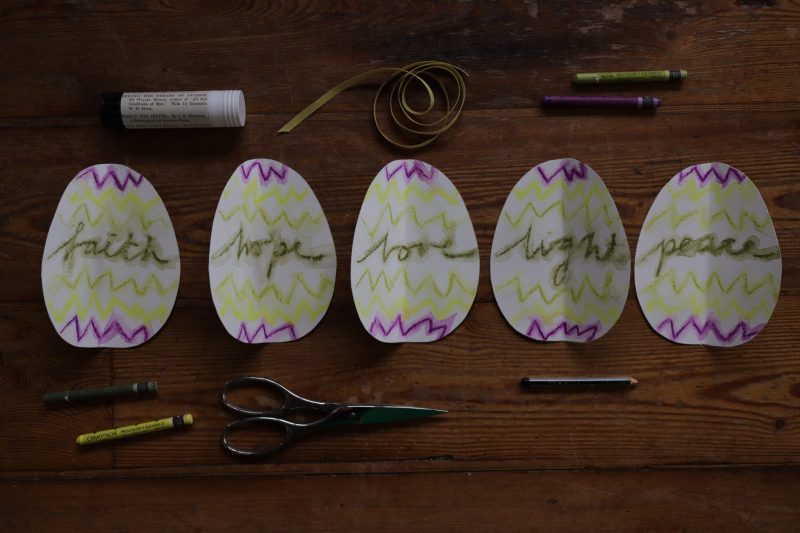 The Travelling Bookbinder: How to project: Egg book. Fold in half vertically