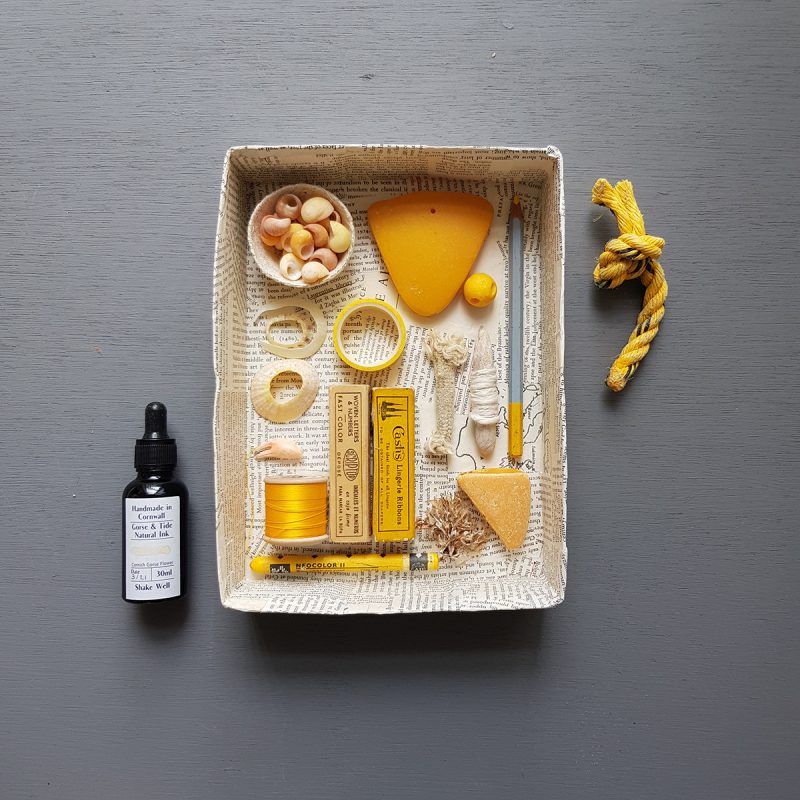 The Travelling Bookbinder - Gathering Bookart Retreat - Review by Cat Rowe. A collection of yellow.