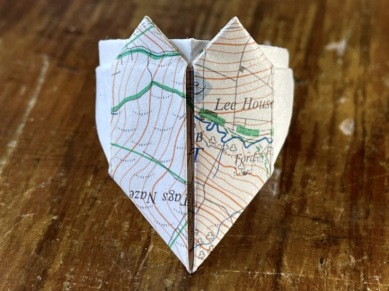 The Travelling Bookbinder: Origami Heart Ring: Finished ring
