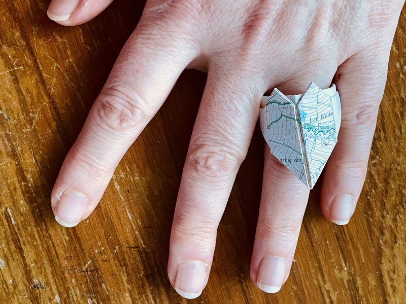 The Travelling Bookbinder: Origami Heart Ring: Paper love for Valentines