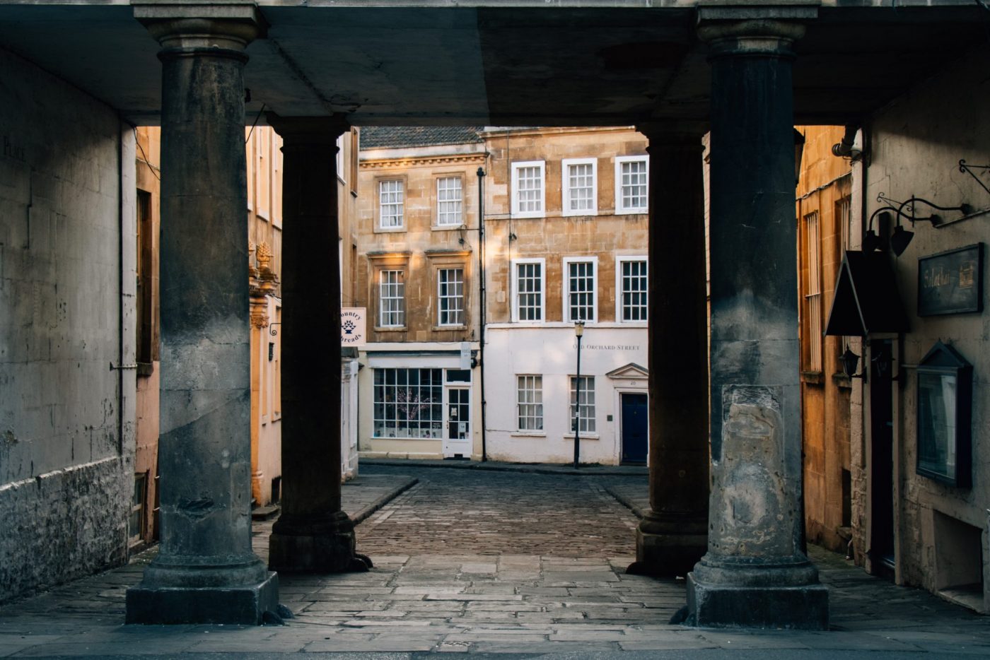 Bath columns