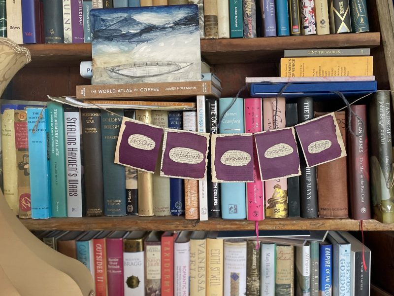 The Travelling Bookbinder: How to project: How to live: Finished banner hung up