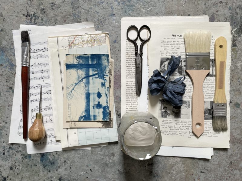 The Travelling Bookbinder: How - to project: A Circle Book: You'll need