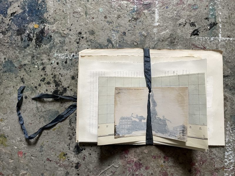 The Travelling Bookbinder: How - to project: A Circle Book: Binding