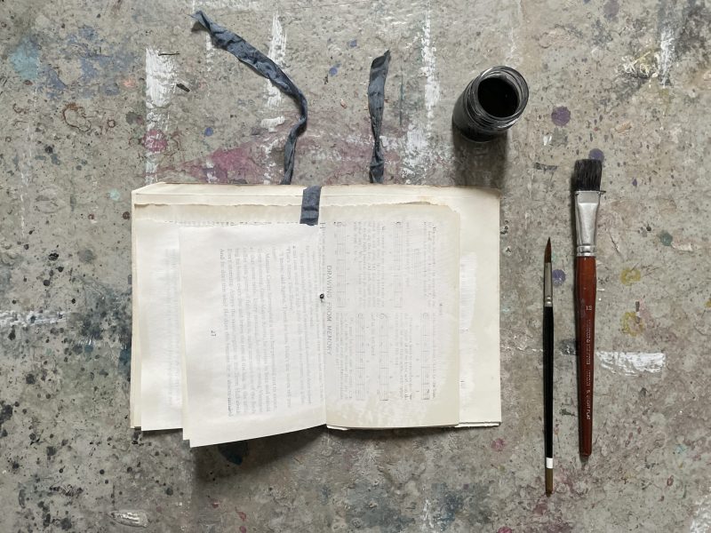 The Travelling Bookbinder: How - to project: A Circle Book: Ready to paint/write/draw