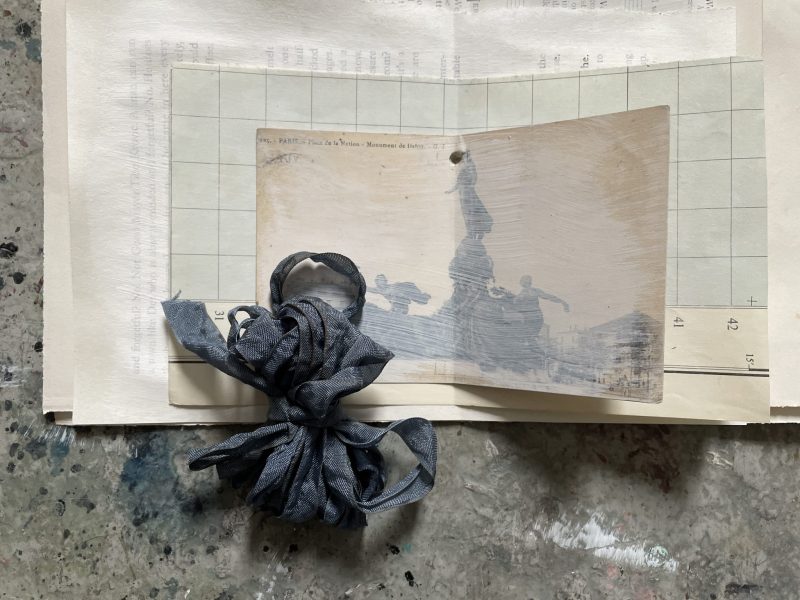 The Travelling Bookbinder: How - to project: A Circle Book: Cut ribbon