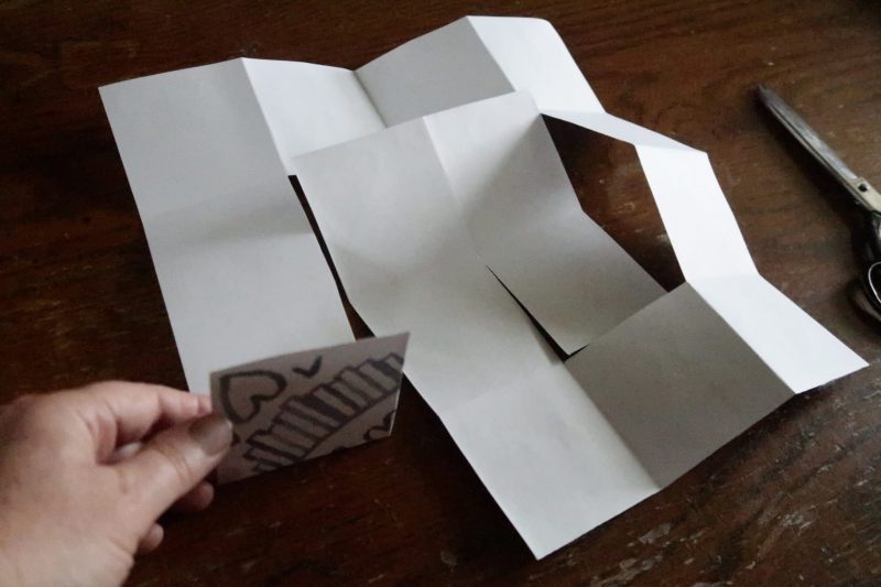 The Travelling Bookbinder: Make a MapLove Compass Mandala: Start folding