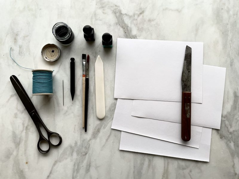 The Travelling Bookbinder: How to: Make a notebook: Into four