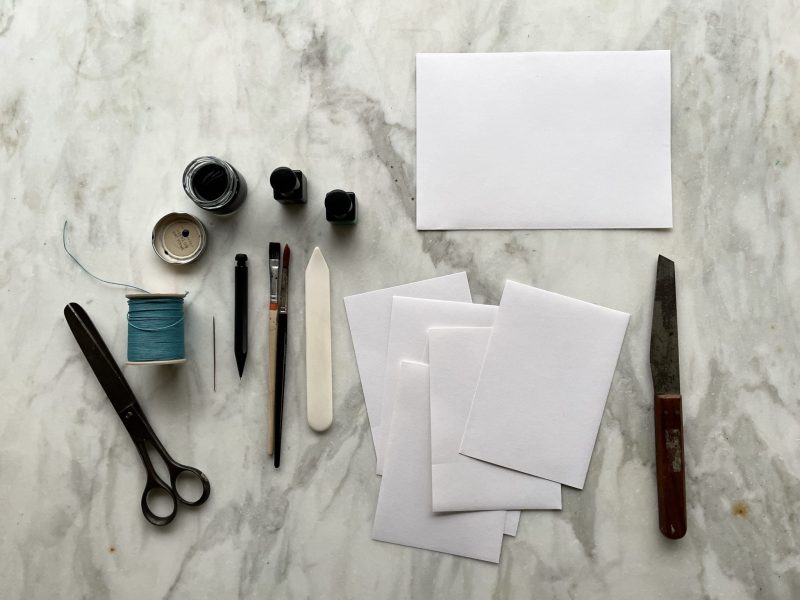 The Travelling Bookbinder: How to: Make a notebook: And cut them