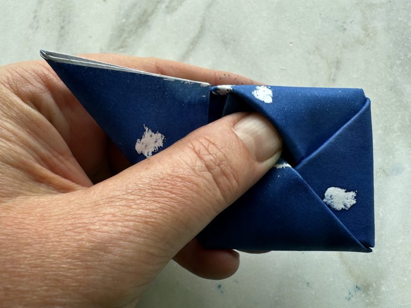 The Travelling Bookbinder: How to: Make a Star Map: Make a pocket for the last triangle